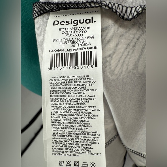 Desigual Black Daisy Floral Sleeveless Mini Dress NWOT - Picture 8 of 8